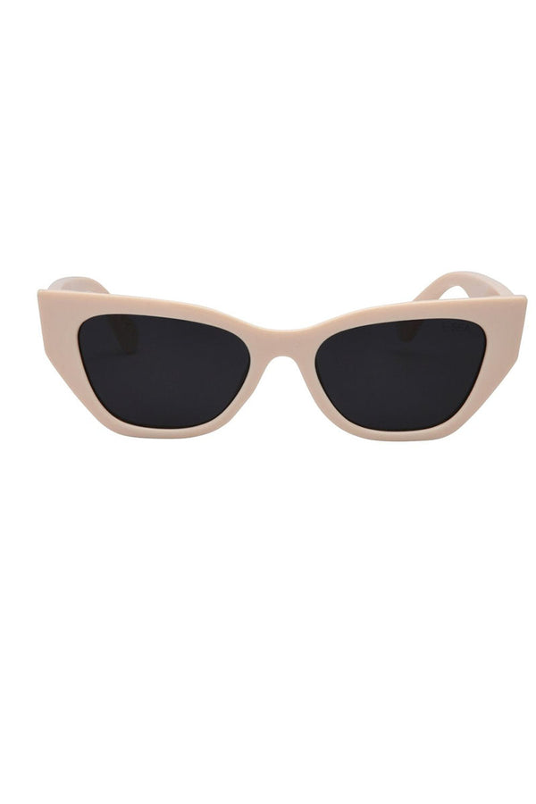 Fiona Crème / Smoke Polarized