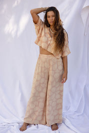 Maile Pant Print - Opihi Apricot