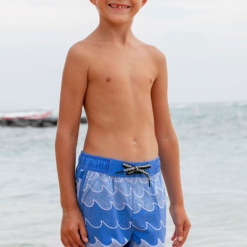 Feather4Arrow-CosmicWaveBoardshort_1.jpg