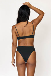 MAI Knot Top - Black Ribbed