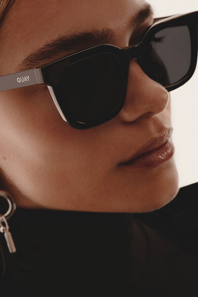 quay goggles QUAY Game Over Sunglasses