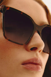 QUAY Level Up Remixed Sunglasses - Neutral Tort