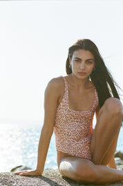 MAI Vida Bodysuit - (Blush Feline)
