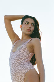 MAI Vida Bodysuit - (Blush Feline)