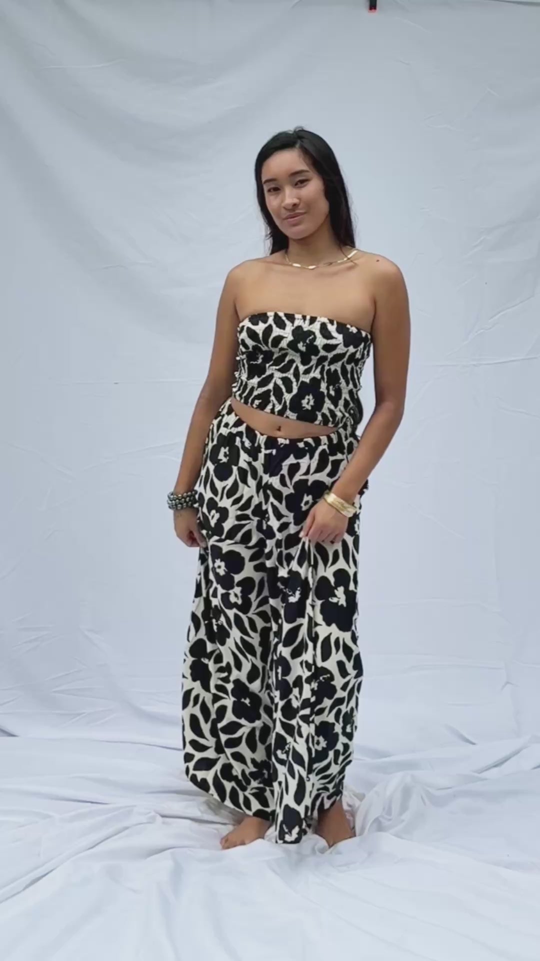 Waiwai Tube Top - Island Ink, Moana Hibiscus, Lila Hibiscus, Black