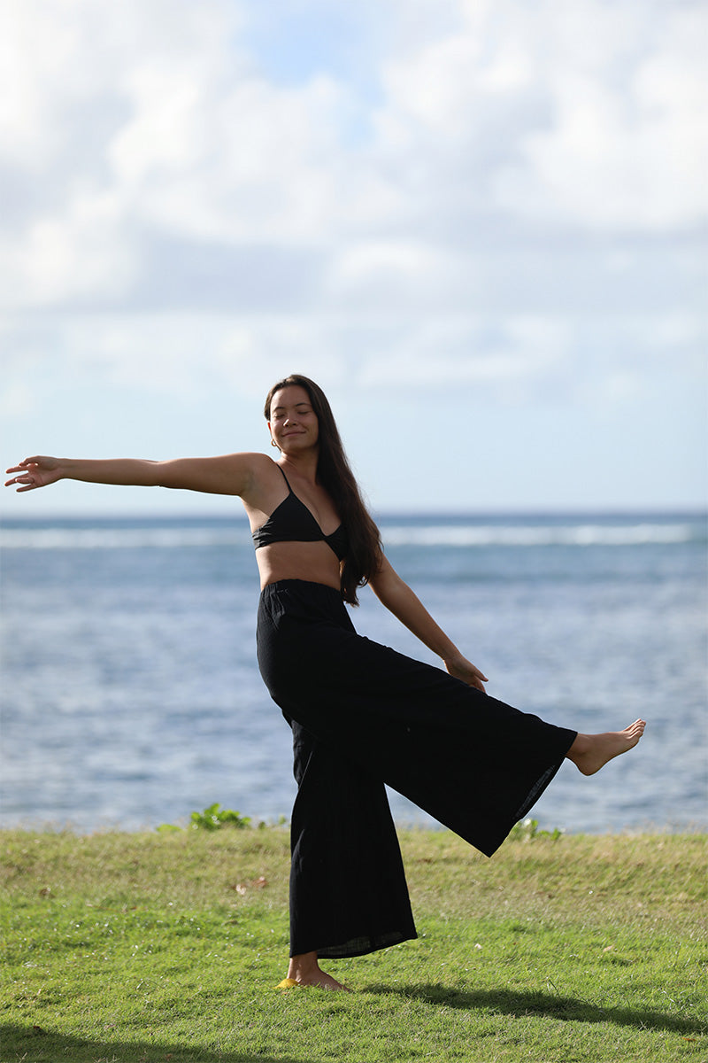 Salt-and-Sea-Maile-Pant-Black_3.jpg