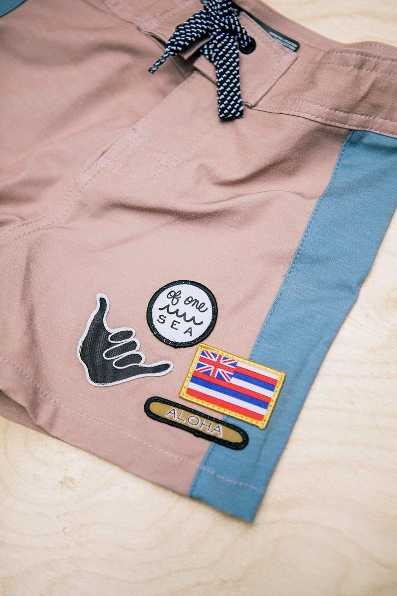 Patch Town Short - Blue Sandy Mauve